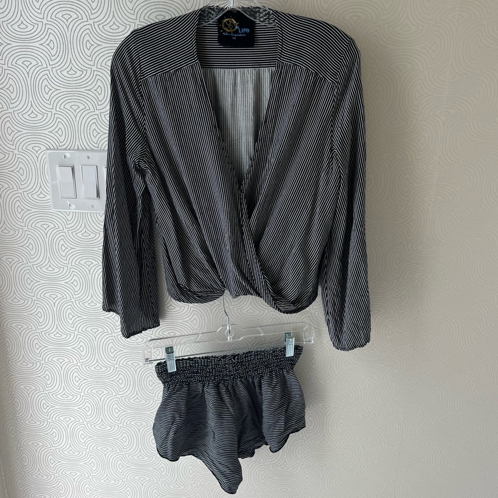 Blue Life summer lounge short set. XS